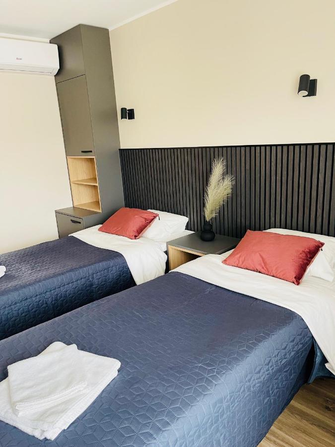 Hotel Vesiroos パルヌ エクステリア 写真