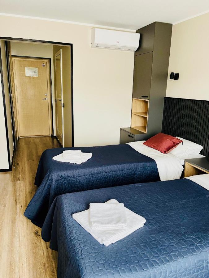 Hotel Vesiroos パルヌ エクステリア 写真