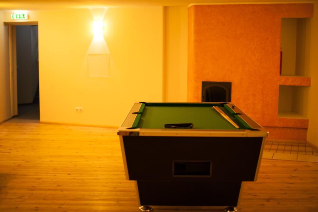 Hotel Vesiroos パルヌ エクステリア 写真